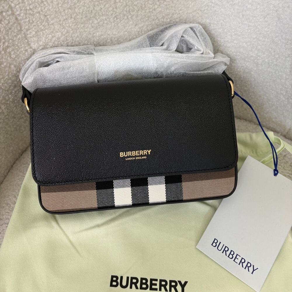 Last 1-Burberry Hampshire Small House Check & Leather Crossbody NWT - Picture 3 of 11